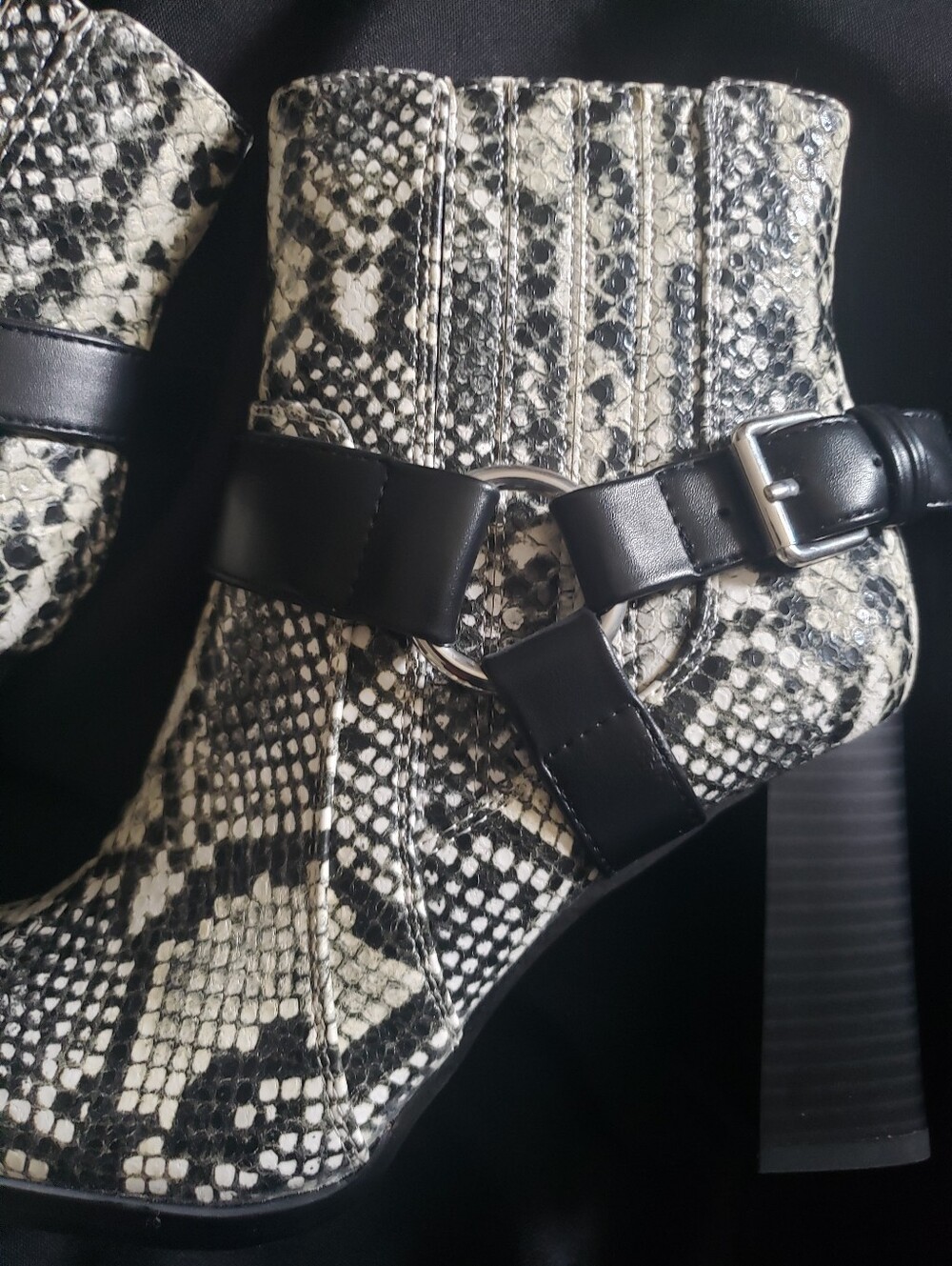BCBG Generation Python Bootie size 7 - Picture 10 of 11